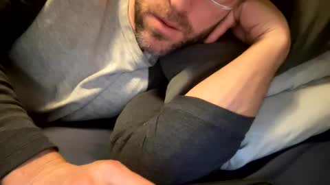 Snapshot of _lululeo_ chatting on December 8, 6:11 am _lululeo_ online show from December 8, 6:11 am