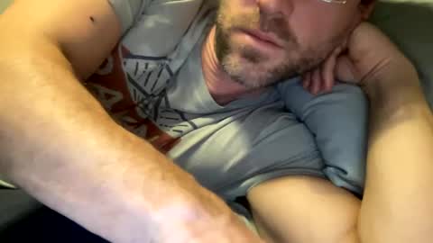 Snapshot of _lululeo_ chatting on December 18, 3:47 am _lululeo_ online show from December 18, 3:47 am