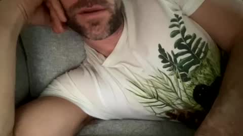 Snapshot of _lululeo_ chatting on February 8, 9:15 pm _lululeo_ online show from February 8, 9:15 pm