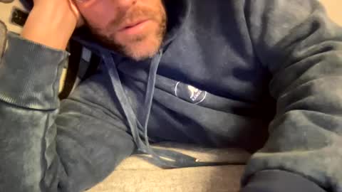 Snapshot of _lululeo_ chatting on March 1, 7:41 am _lululeo_ online show from March 1, 7:41 am