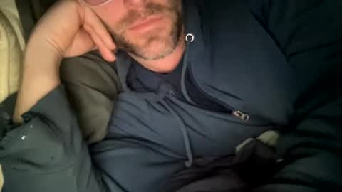 Snapshot of _lululeo_ chatting on March 11, 12:33 am _lululeo_ online show from March 11, 12:33 am