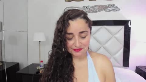 Snapshot of _luna__sweet_ chatting on February 12, 4:12 am luna sweet online show from February 12, 4:12 am