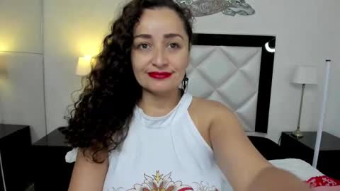 Snapshot of _luna__sweet_ chatting on February 28, 3:59 am luna sweet online show from February 28, 3:59 am