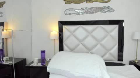 Snapshot of _luna__sweet_ chatting on March 6, 6:52 am luna sweet online show from March 6, 6:52 am