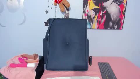 Snapshot of _luna__sweet_ chatting on September 16, 11:50 pm luna sweet online show from September 16, 11:50 pm