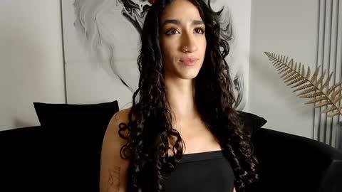 Snapshot of _luna_dupont_ chatting on January 31, 12:50 am Luna online show from January 31, 12:50 am