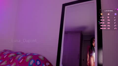 Snapshot of _luna_dupont_ chatting on September 19, 8:09 pm Luna online show from September 19, 8:09 pm