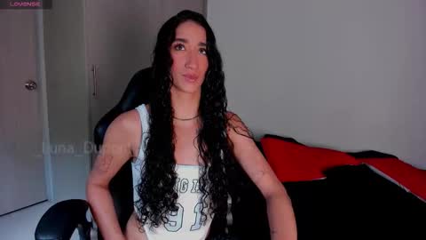 Snapshot of _luna_dupont_ chatting on November 6, 8:10 pm Luna online show from November 6, 8:10 pm