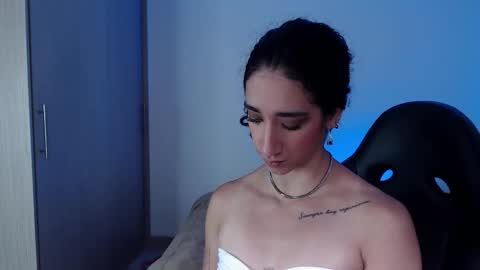  Luna  online show from March 24, 3:17 pm