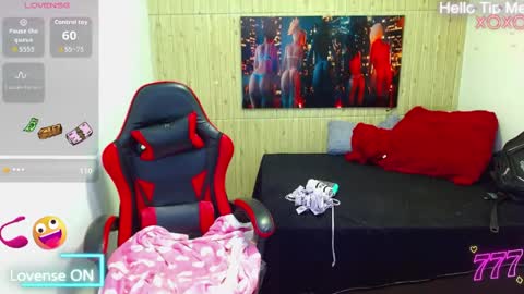 luna torres online show from April 17, 2:31 pm