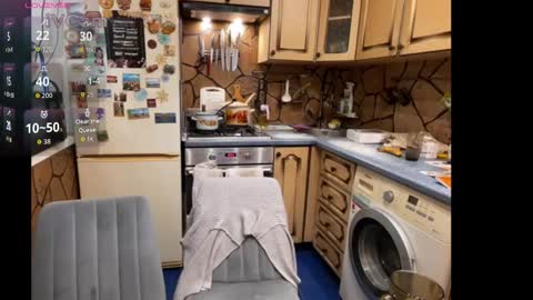 Snapshot of _magic_kis chatting on September 18, 7:54 am _magic_kis online show from September 18, 7:54 am