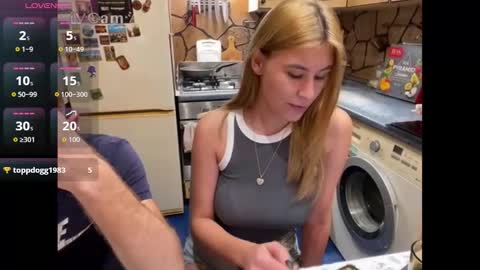 Snapshot of _magic_kis chatting on November 28, 7:16 pm _magic_kis online show from November 28, 7:16 pm