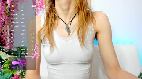 Snapshot of _mari_so chatting on May 17, 12:12 pm Scarlett online show from May 17, 12:12 pm