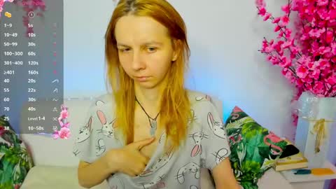 Snapshot of _mari_so chatting on May 31, 11:06 am Scarlett online show from May 31, 11:06 am
