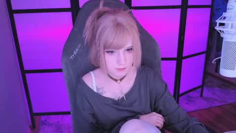 Snapshot of _mariko_ chatting on April 27, 3:21 pm Mariko online show from April 27, 3:21 pm