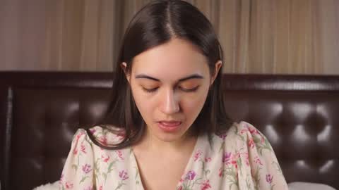 Snapshot of _marvelous_time_ chatting on December 27, 11:53 pm  Gwen  online show from December 27, 11:53 pm