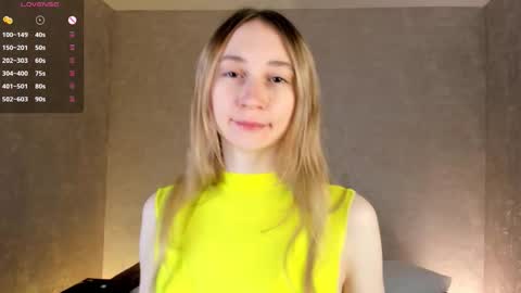 Snapshot of _marvelous_time_ chatting on October 11, 3:28 am  Gwen  online show from October 11, 3:28 am