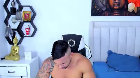 _matthew_santos_ online show from December 4, 11:24 pm