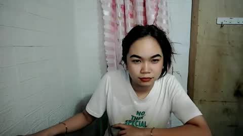 _maureen_ online show from March 14, 6:41 am