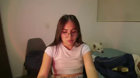 Snapshot of _maxxx1_ chatting on April 23, 1:07 am max and abby online show from April 23, 1:07 am