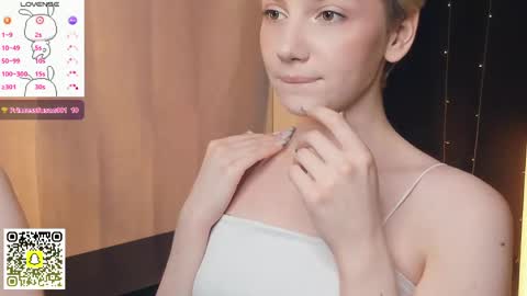 Elva and Kate  online show from June 5, 7:14 am