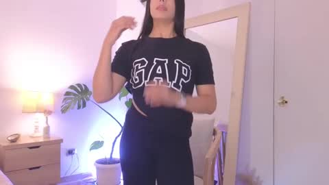 Snapshot of _megaan__ chatting on December 16, 7:54 pm Megan online show from December 16, 7:54 pm