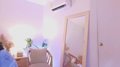 Snapshot of _megaan__ chatting on February 13, 7:52 pm Megan online show from February 13, 7:52 pm