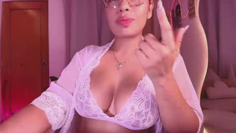 Snapshot of _megan_akbar chatting on May 7, 2:33 pm Marce online show from May 7, 2:33 pm