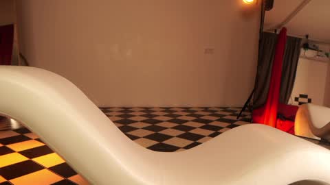 Snapshot of _meganmeow_ chatting on December 2, 1:03 am  Saturday - start 2030-2130 GMT online show from December 2, 1:03 am