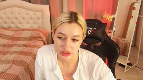 Melany online show from October 10, 4:28 pm