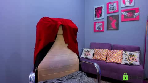 Melissa online show from April 7, 9:26 pm