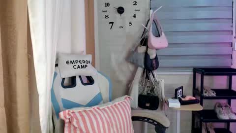 Melly online show from May 8, 11:04 am
