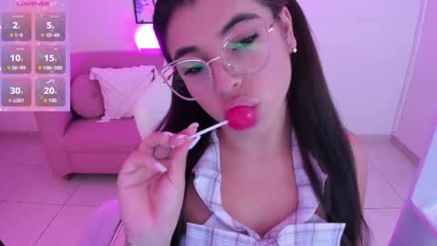 Snapshot of _mia_blue_18_ chatting on September 12, 6:30 pm MIa blue 18 online show from September 12, 6:30 pm