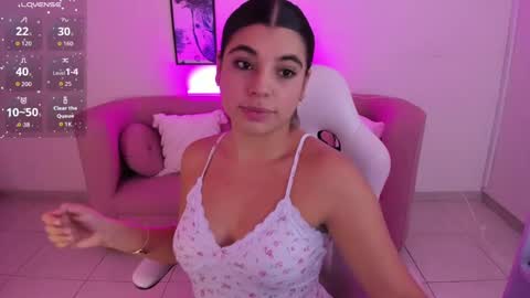 Snapshot of _mia_blue_18_ chatting on October 6, 7:11 pm MIa blue 18 online show from October 6, 7:11 pm