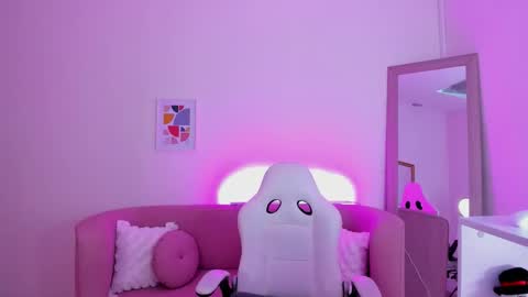 Snapshot of _mia_blue_18_ chatting on January 15, 7:06 pm MIa blue 18 online show from January 15, 7:06 pm