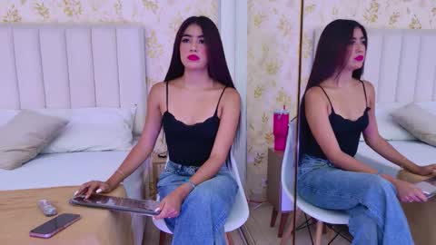 Snapshot of _miaa_monroe chatting on September 21, 7:37 pm Mia Monroe online show from September 21, 7:37 pm