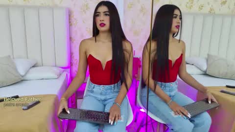 Snapshot of _miaa_monroe chatting on September 27, 7:41 pm Mia Monroe online show from September 27, 7:41 pm
