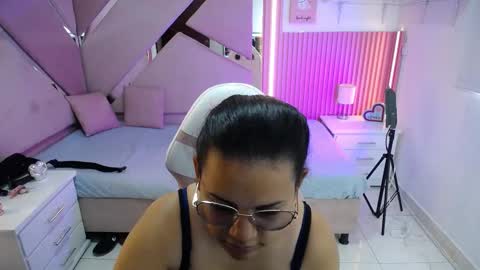  Mia  online show from September 27, 12:21 pm