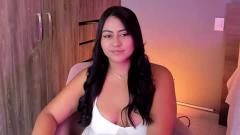 _miamiller_ online show from March 4, 10:27 pm