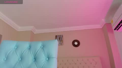 Paula online show from April 11, 11:14 am