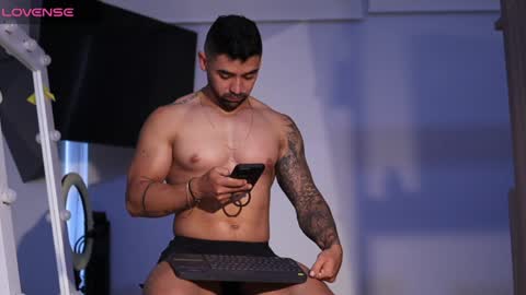 soy mike online show from December 20, 8:23 pm