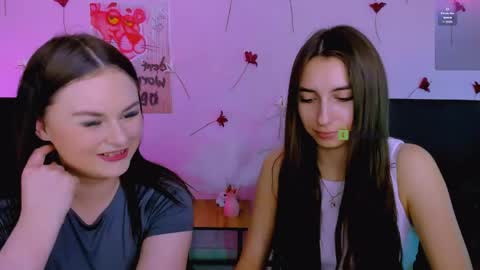 Snapshot of _mila_fire chatting on May 19, 8:53 am your Mila online show from May 19, 8:53 am