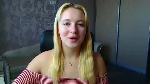 Melanie online show from February 21, 10:38 am