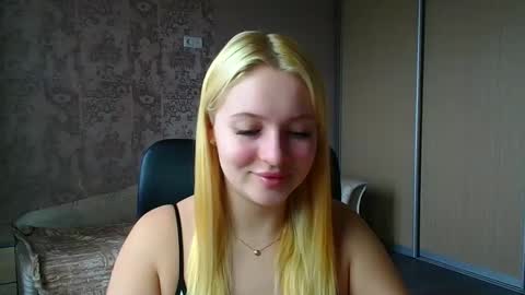 Melanie online show from March 18, 10:18 am