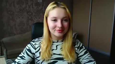 Melanie online show from April 27, 10:57 am