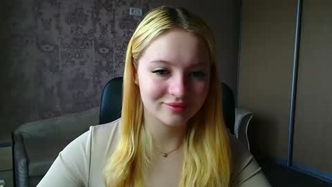 Melanie online show from April 30, 8:53 am