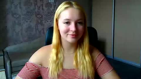 Melanie online show from June 6, 9:36 am