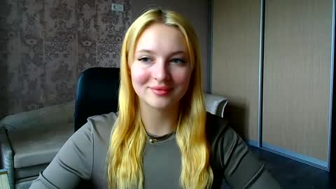 Melanie online show from June 19, 9:57 am