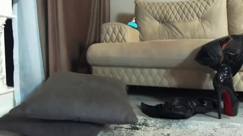 AstrideVonTeese online show from December 10, 5:55 pm