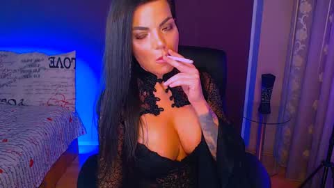 Snapshot of _milani_ chatting on March 1, 1:22 am Milani online show from March 1, 1:22 am